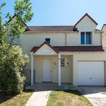 Family House In Disneyland Bmyguest Serris Bagian luar foto